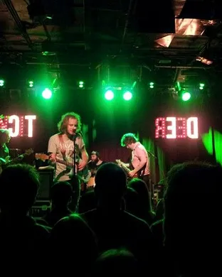 Deer Tick Washington