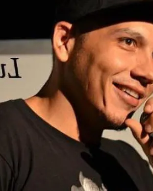 Luis J. Gomez - Comedian Baltimore